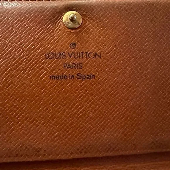 Louis Vuitton Monogram Porte-Monnaie Billets Tresor Wallet (authentic)